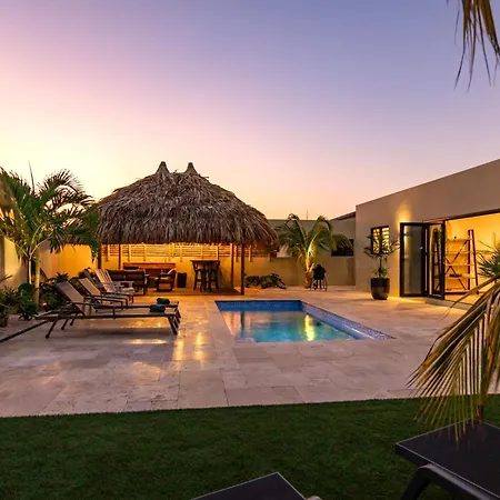 Villa Mambo Royale